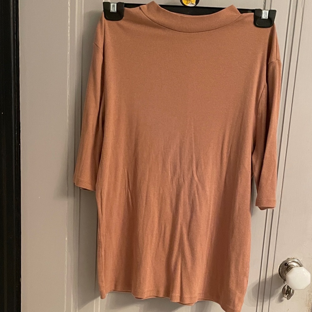 Tan 3/4 Sleeve Top
